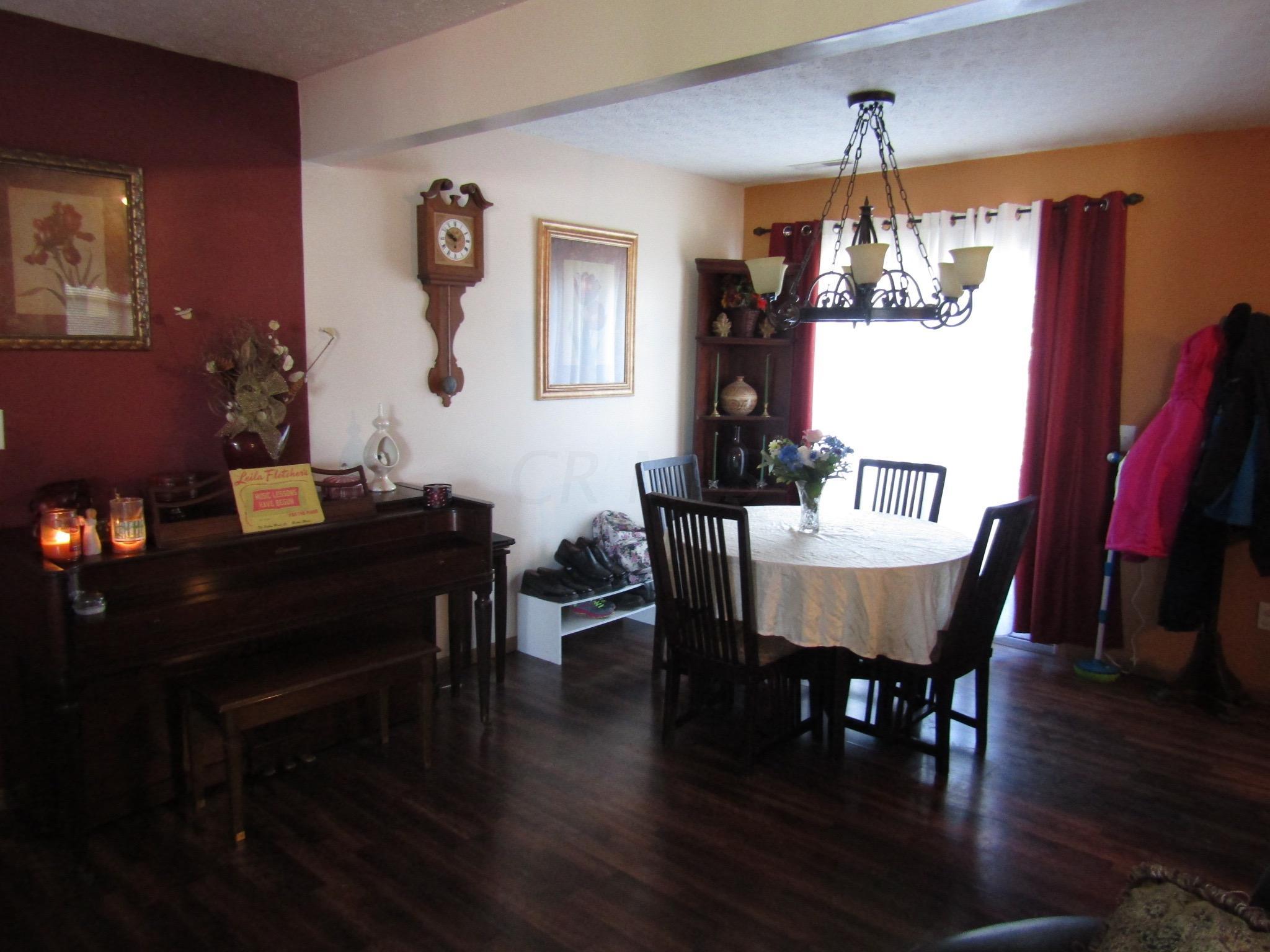 605 Rockets Street Galloway, OH 43119 - Photo 3 of 22 Gallery Image 3