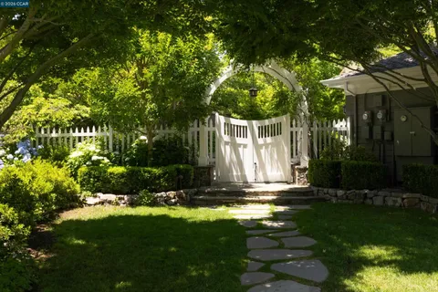 $8,398,000 | 3937 Happy Valley Road, Lafayette, CA 94549
