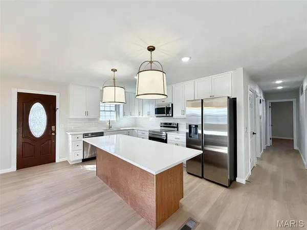 $299,000 | 409 Thouvenot Lane, New Baden, IL 62265