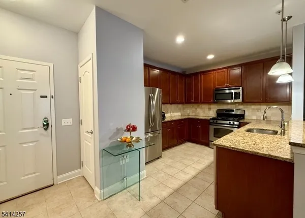 $2,995 | 3101 Ramapo Court, Unit 3101, Riverdale, NJ 07457