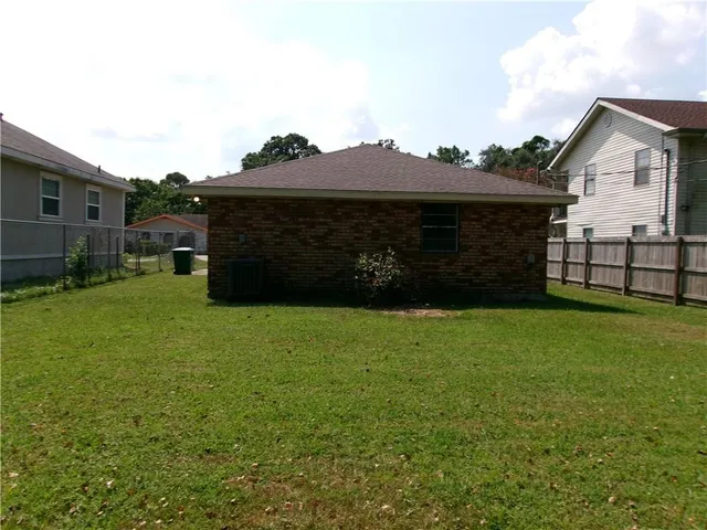 $199,000 | 140 Clemson Drive, Kenner, LA 70065