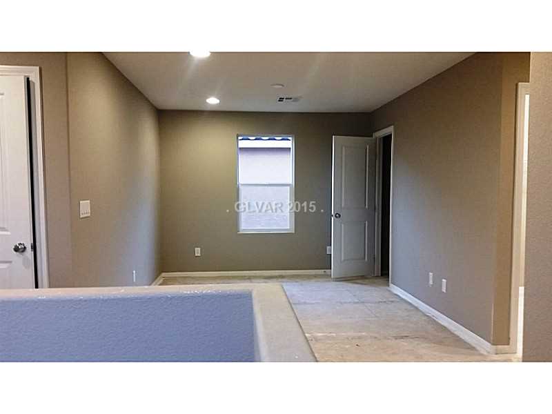 5520 South Riley Street Las Vegas, NV 89148 - Photo 6 of 16 Loft.