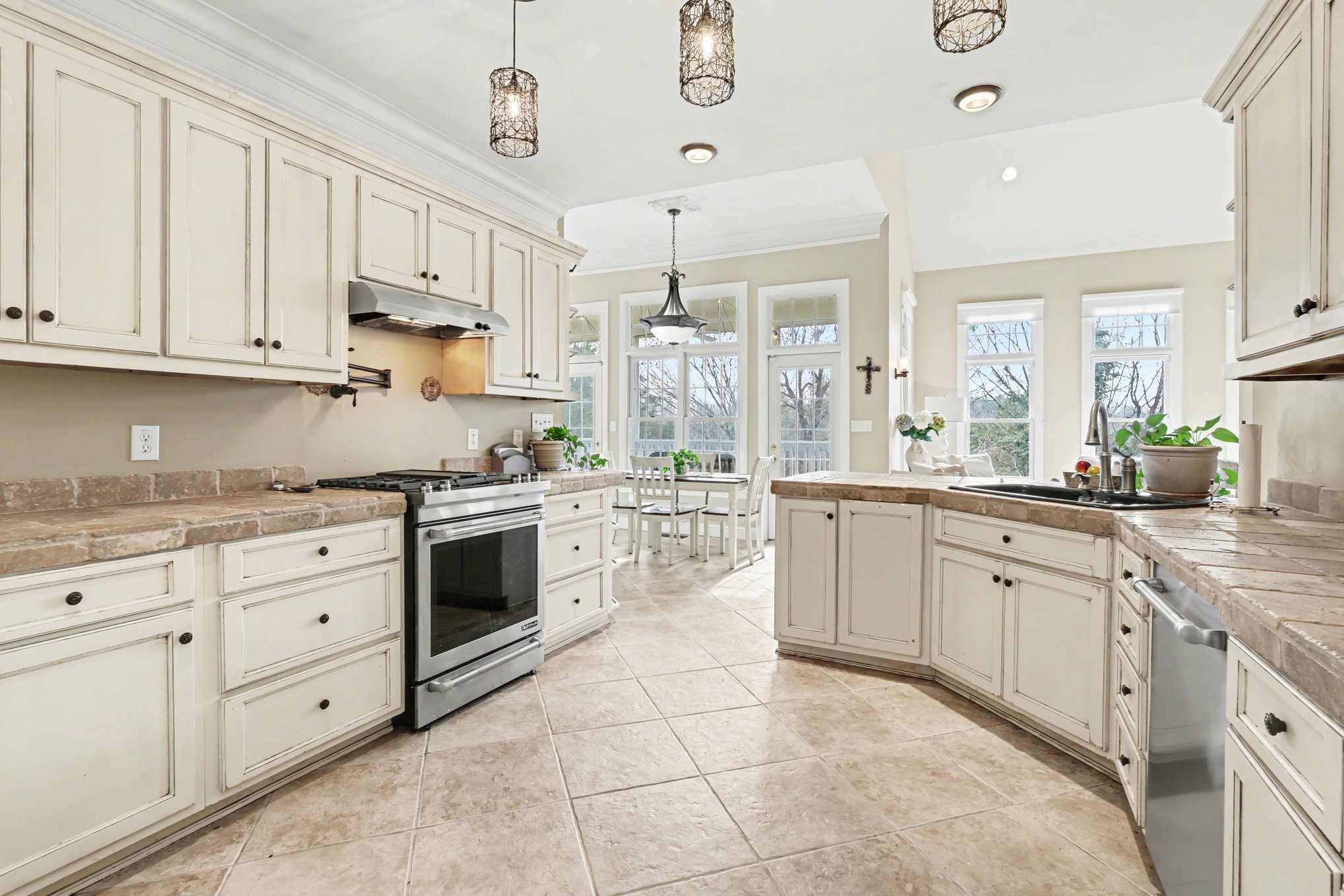 237 Halberton Drive Franklin, TN 37069 - Photo 8 of 58