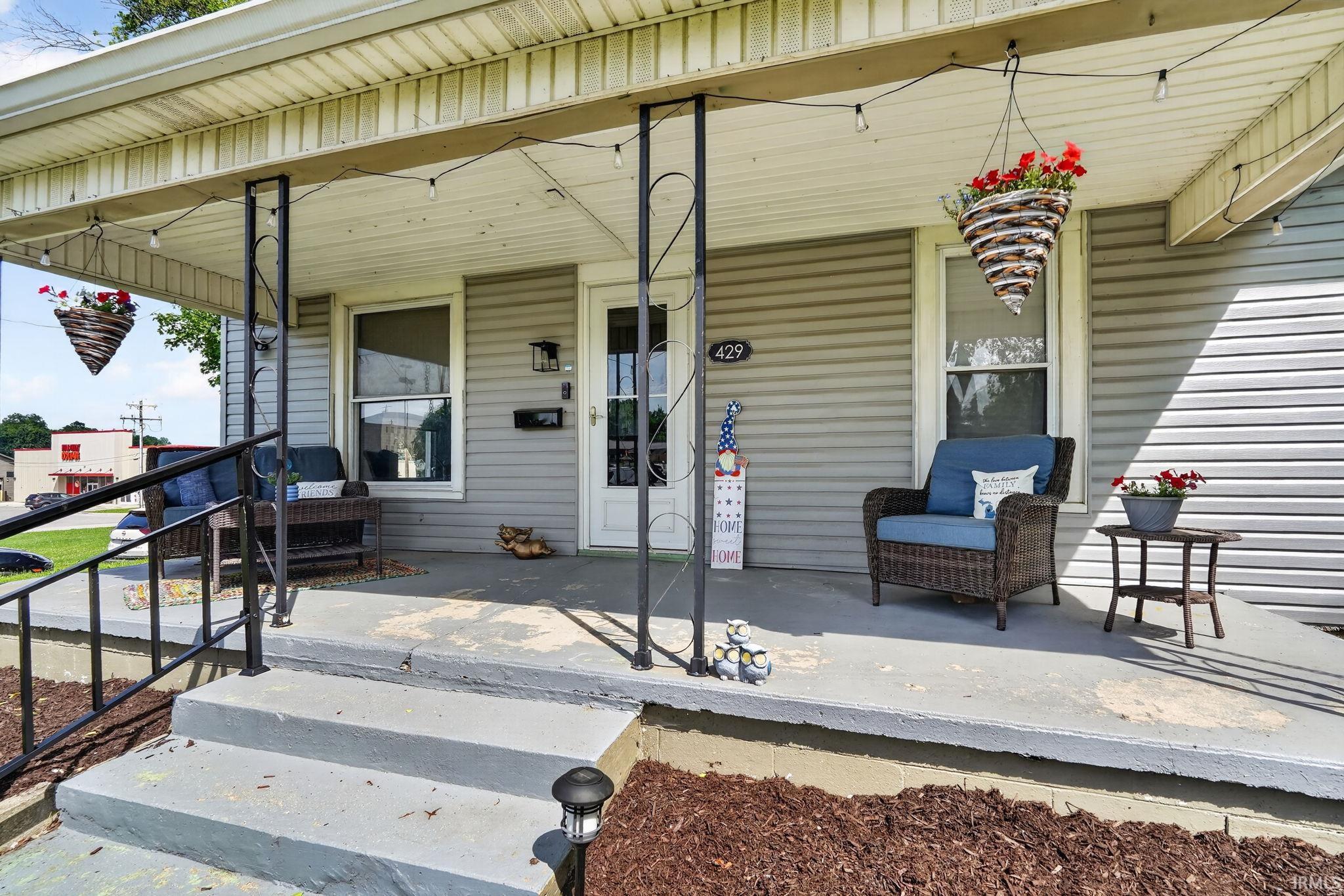 429 West Franklin Street Delphi, IN 46923 - Photo 3 of 32