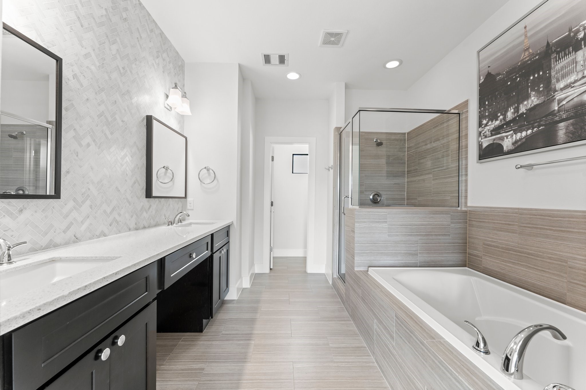 2909 Gillespie Street, Unit A Houston, TX 77020 - Photo 30 of 32 Gorgeous Primary Bathroom
