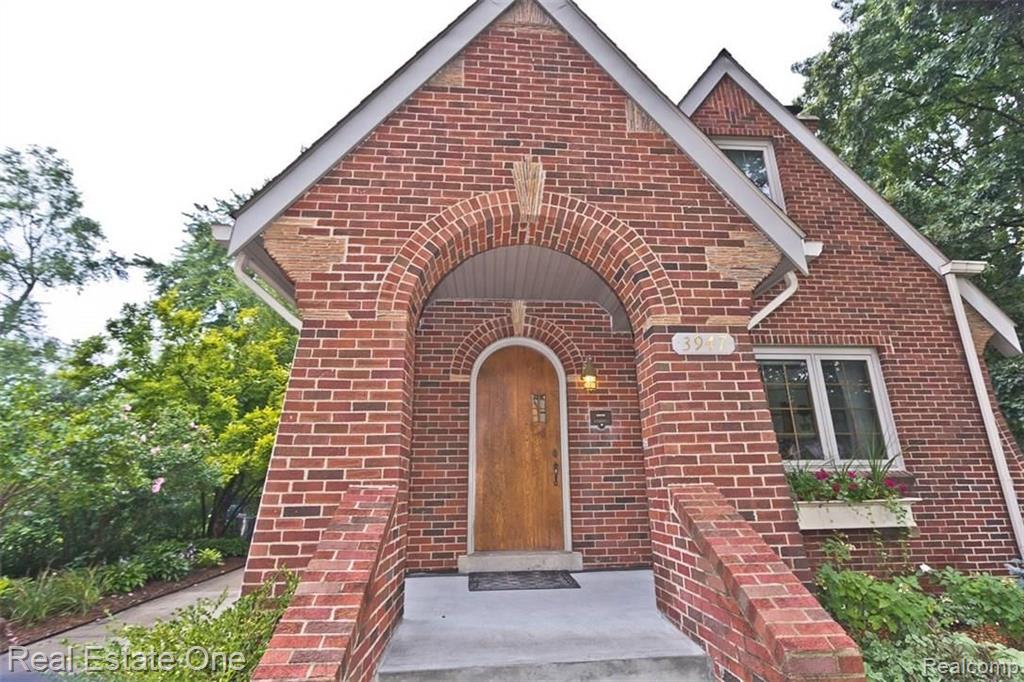 3947 Wakefield Road Berkley, MI 48072 - Photo 3 of 40