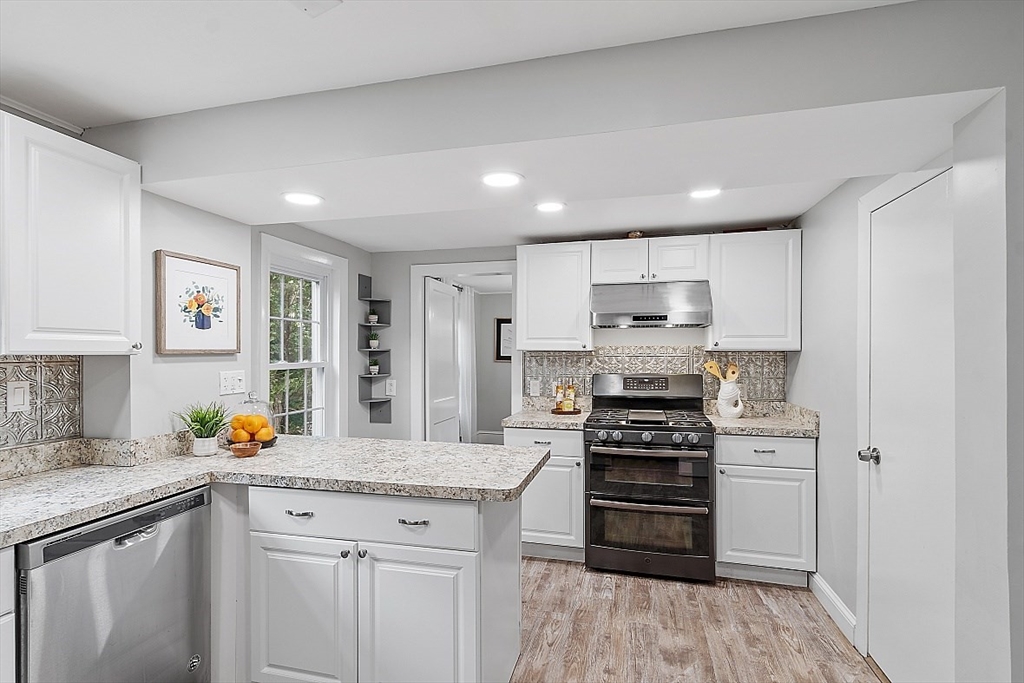 193 St Mary Street Needham, MA 02494 - Photo 8 of 23