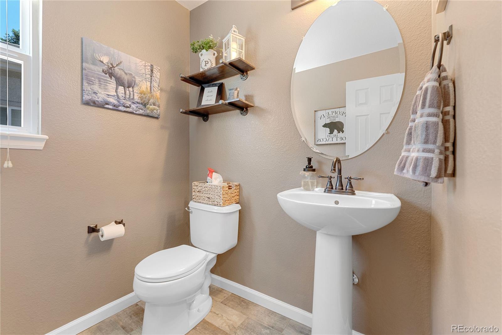 2050 Fox Fire Street Highlands Ranch, CO 80129 - Photo 14 of 33 Gallery Image 14