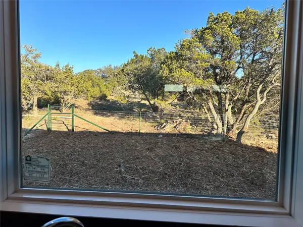 $1,950 | 199 Harmony Wood Lane, Dripping Springs, TX 78620