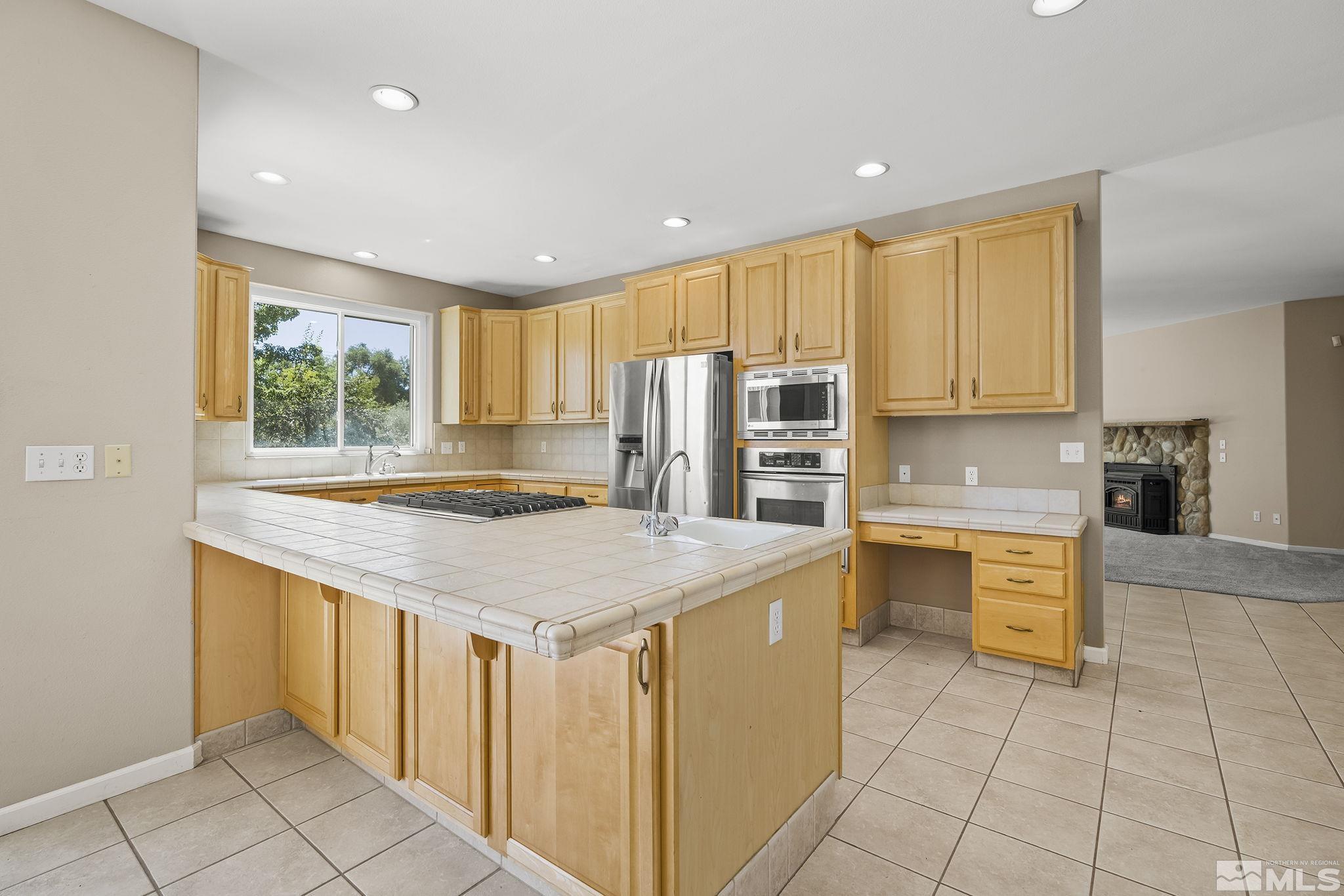 8850 Spearhead Way Reno, NV 89506 - Photo 8 of 23 Photo 8