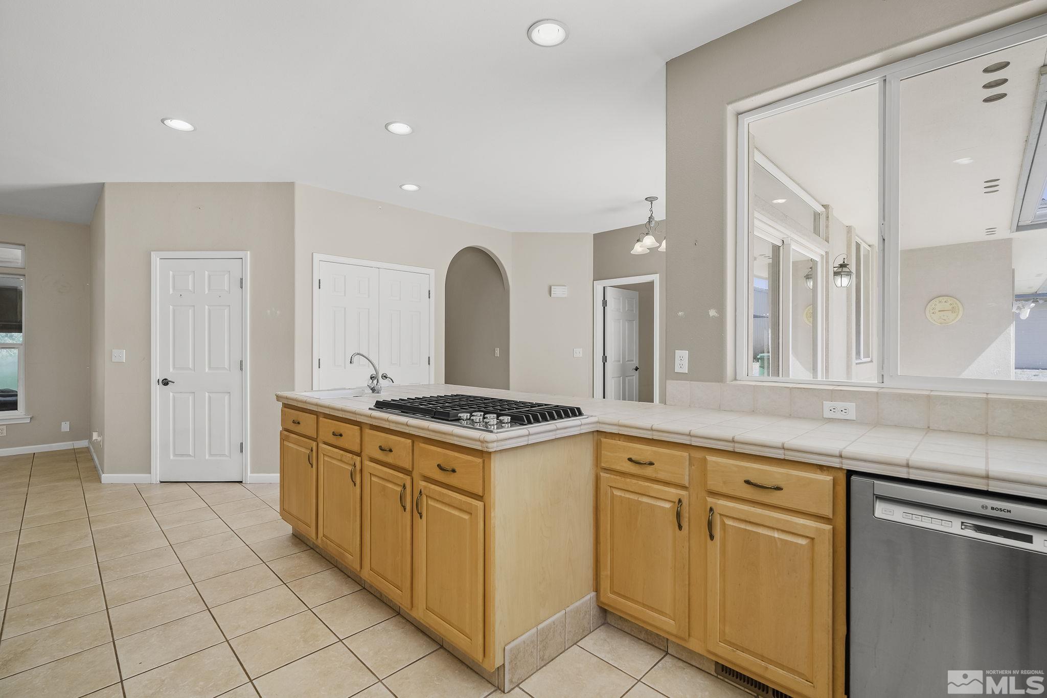8850 Spearhead Way Reno, NV 89506 - Photo 9 of 23 Photo 9