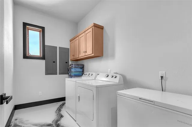 $890,000 | 1048 Mountain Bluebird Court, Graford, TX 76449