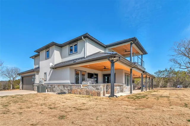 $890,000 | 1048 Mountain Bluebird Court, Graford, TX 76449