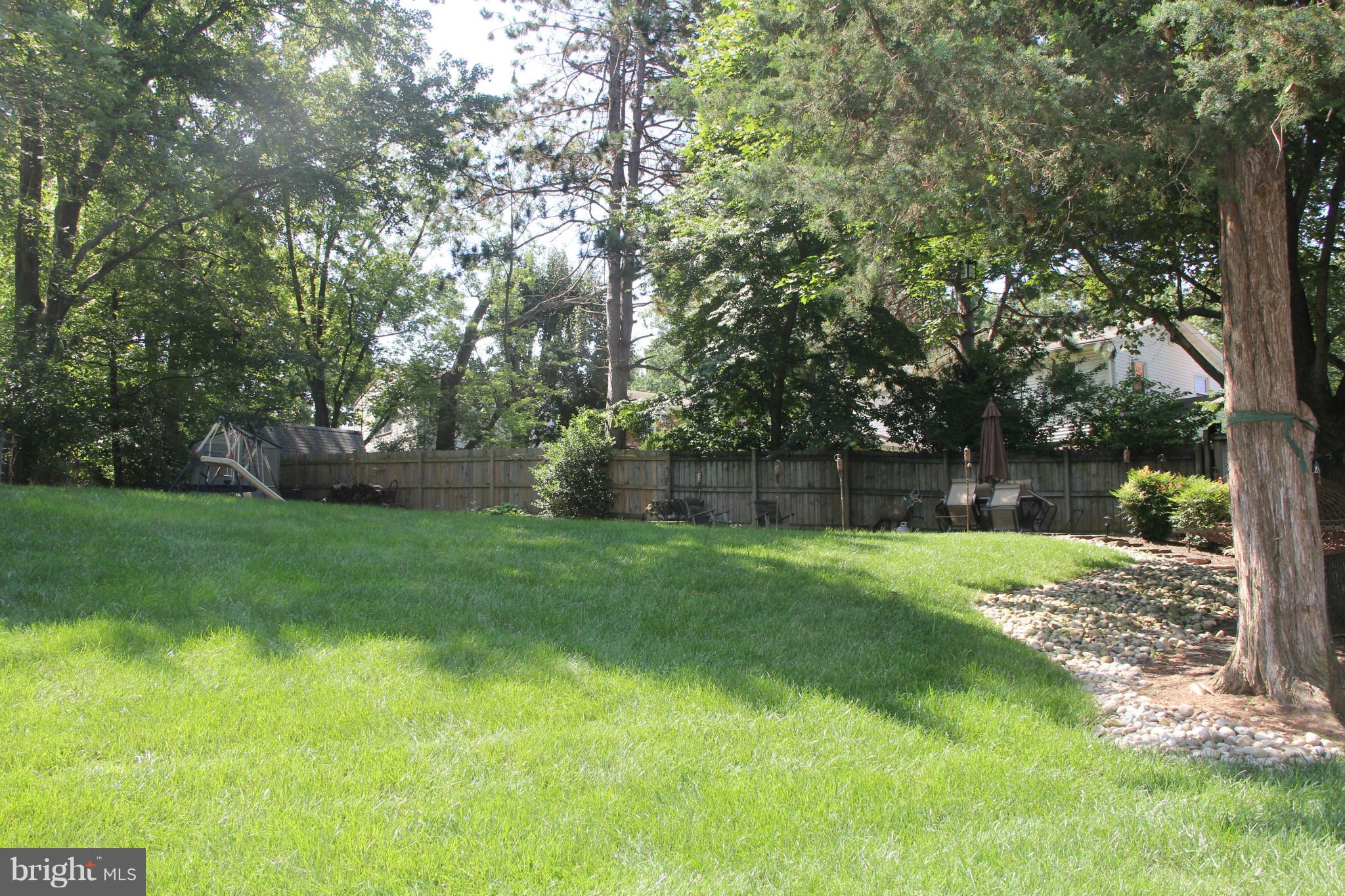 6823 Spur Road Springfield, VA 22152 - Photo 20 of 30 Exterior (Rear)