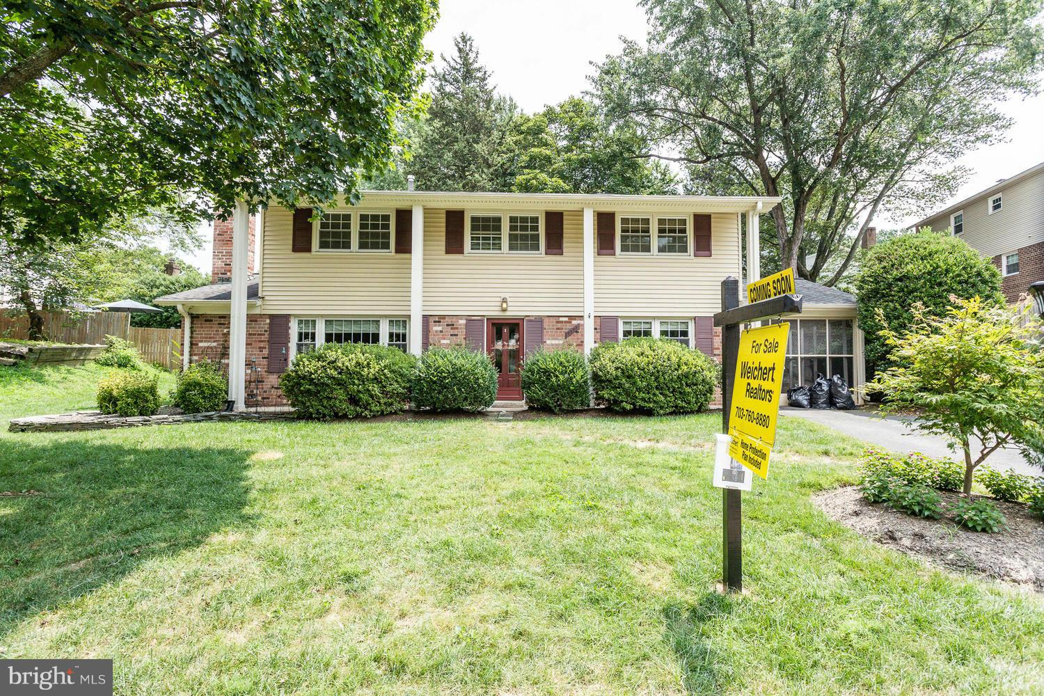 6823 Spur Road Springfield, VA 22152 - Photo 30 of 30 Exterior (Front)