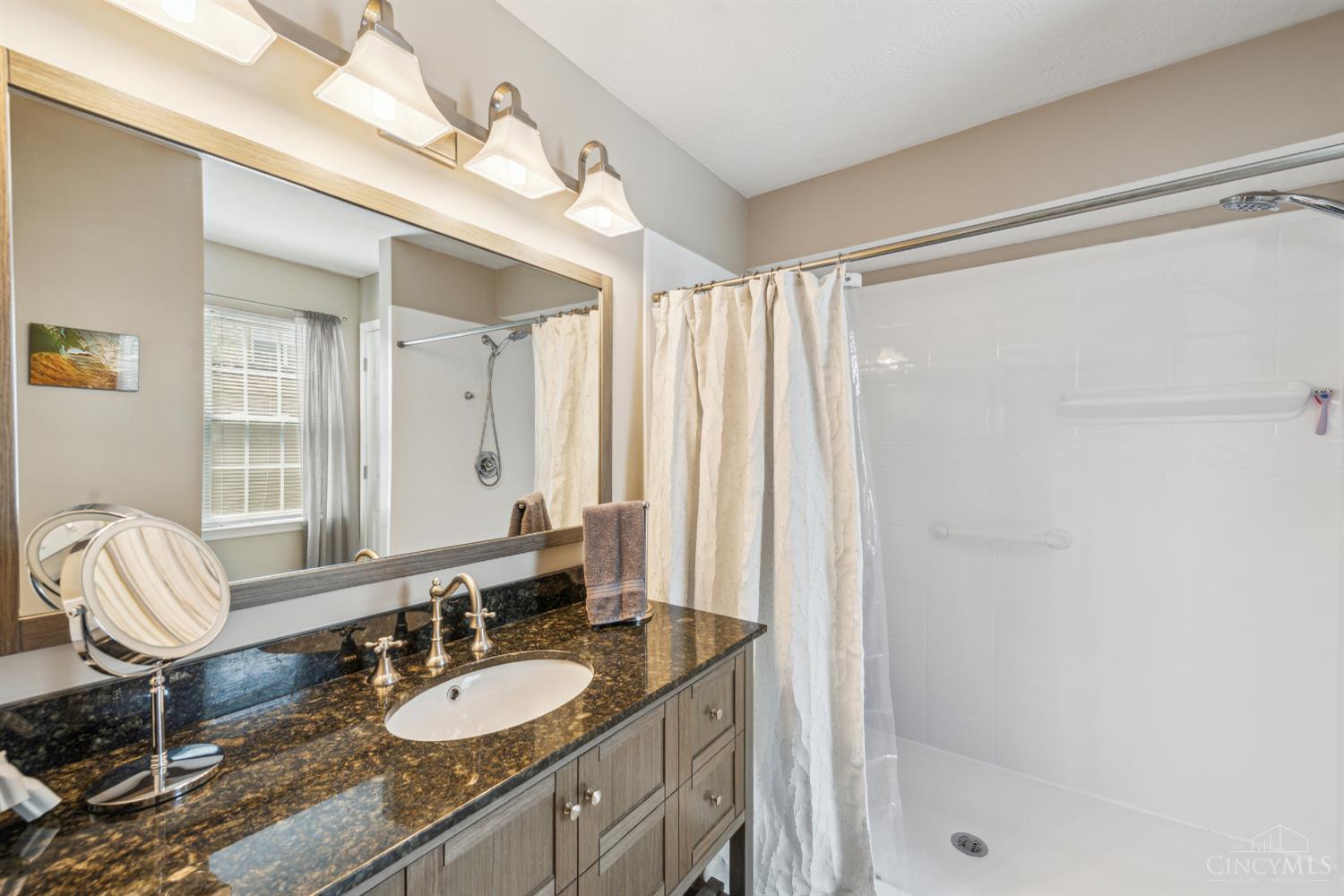 815 Neeb Road, Unit 2 Cincinnati, OH 45233 - Photo 18 of 36 Gallery Image 18