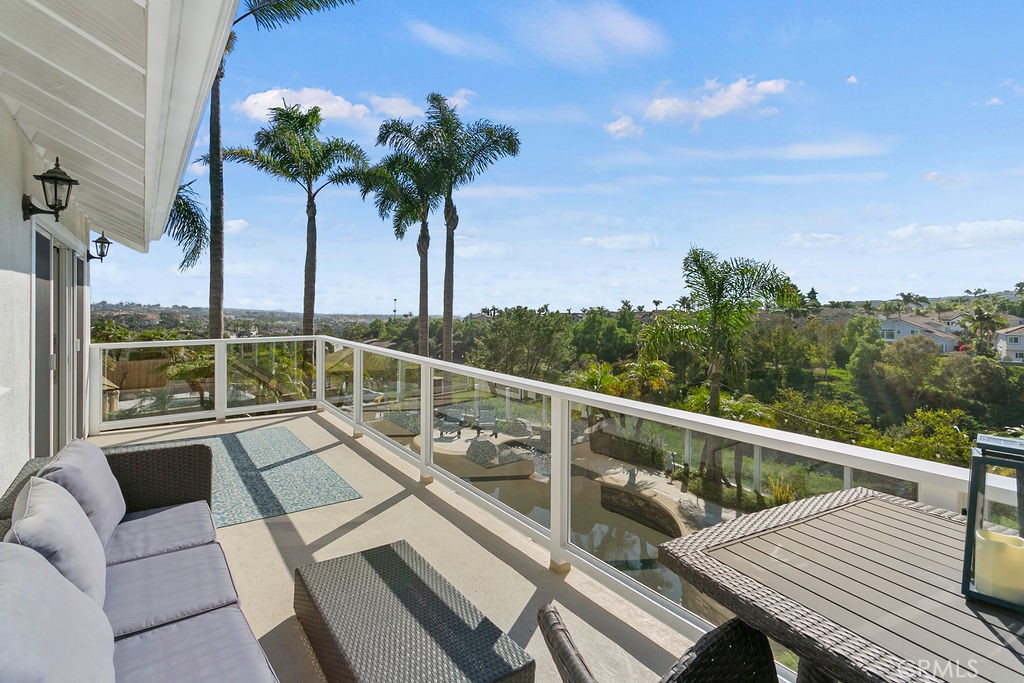 1 White Sail Laguna Niguel, CA 92677 - Photo 26 of 50 a view of balcony with furniture
