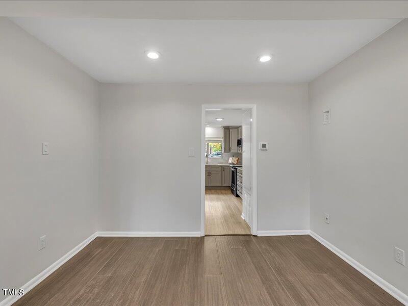 717 East Millbrook Road Raleigh, NC 27609 - Photo 11 of 21