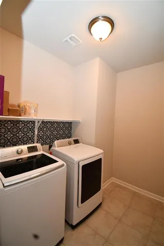 $2,100 | 3147 Baywood Avenue, Lake Charles, LA 70607