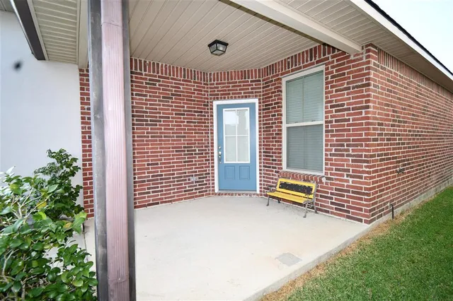 $2,100 | 3147 Baywood Avenue, Lake Charles, LA 70607
