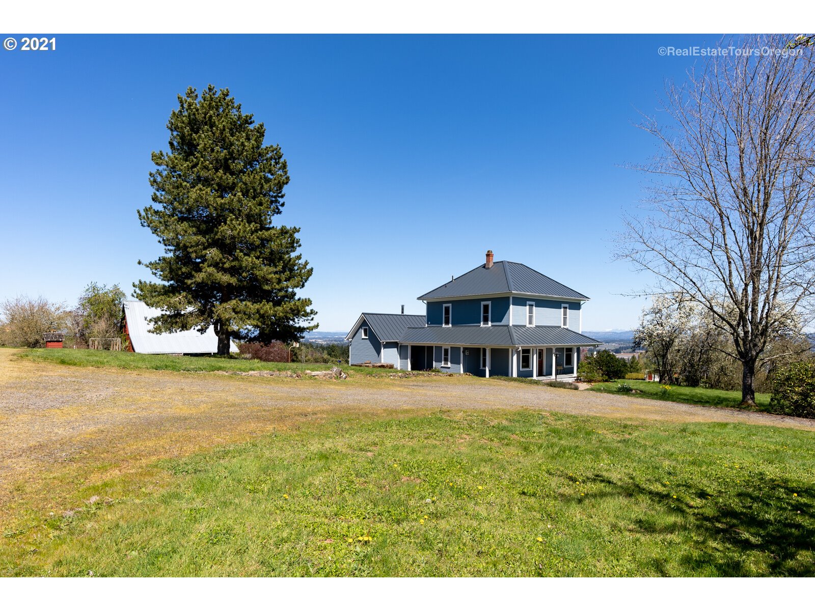 33411 Southwest Laurel Road Hillsboro, OR 97123 - Photo 1 of 32 Gallery Image 1