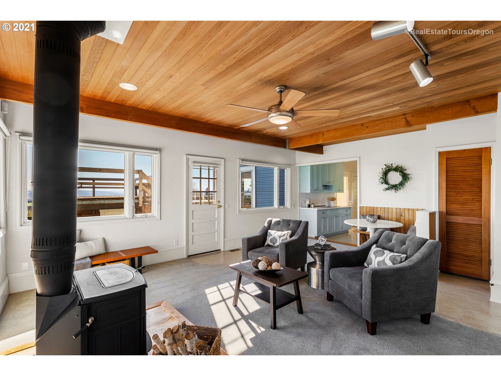 33411 Southwest Laurel Road Hillsboro, OR 97123 - Photo 14 of 32 Gallery Image 14