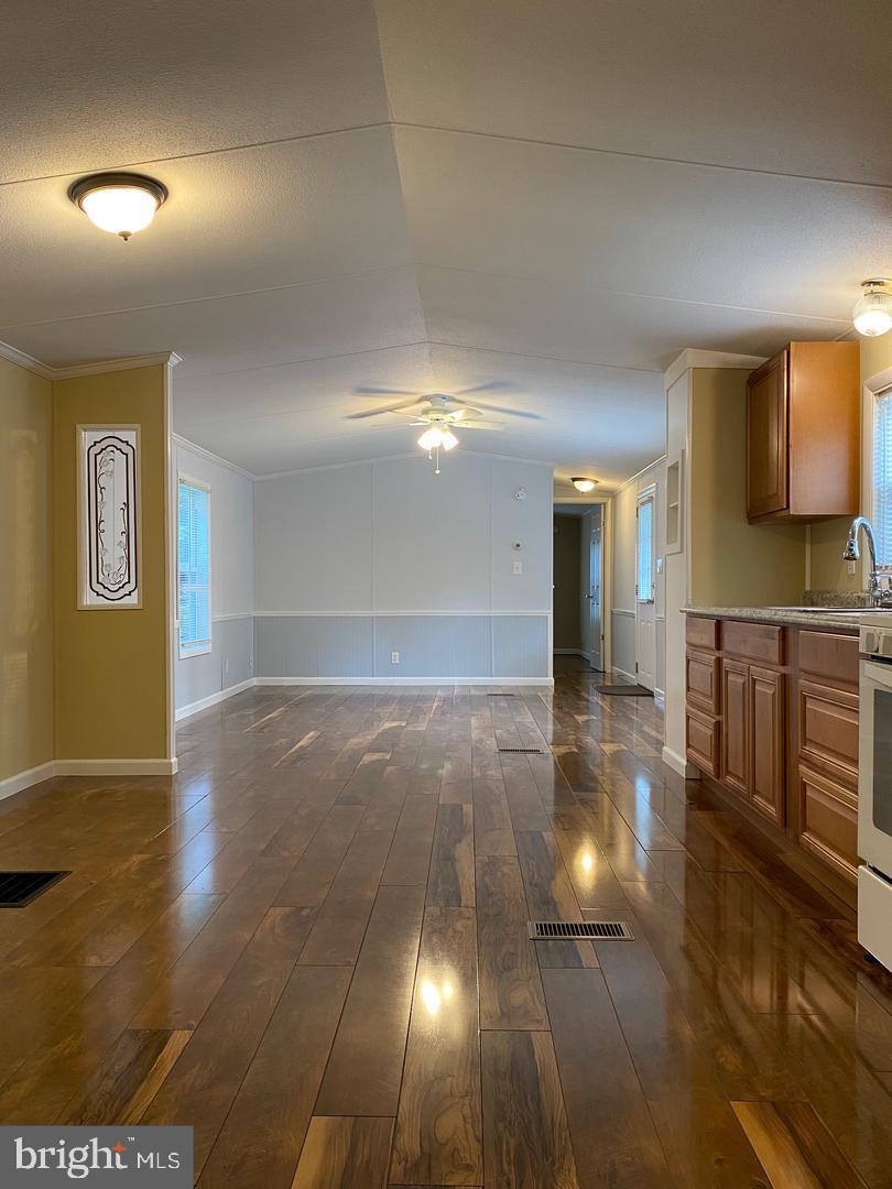 228 Shell Road Millville, NJ 08332 - Photo 4 of 9