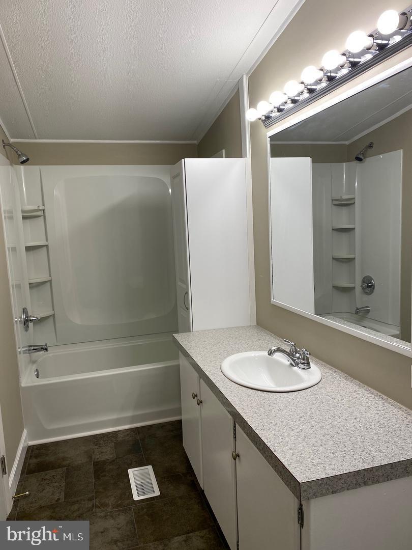 228 Shell Road Millville, NJ 08332 - Photo 7 of 9