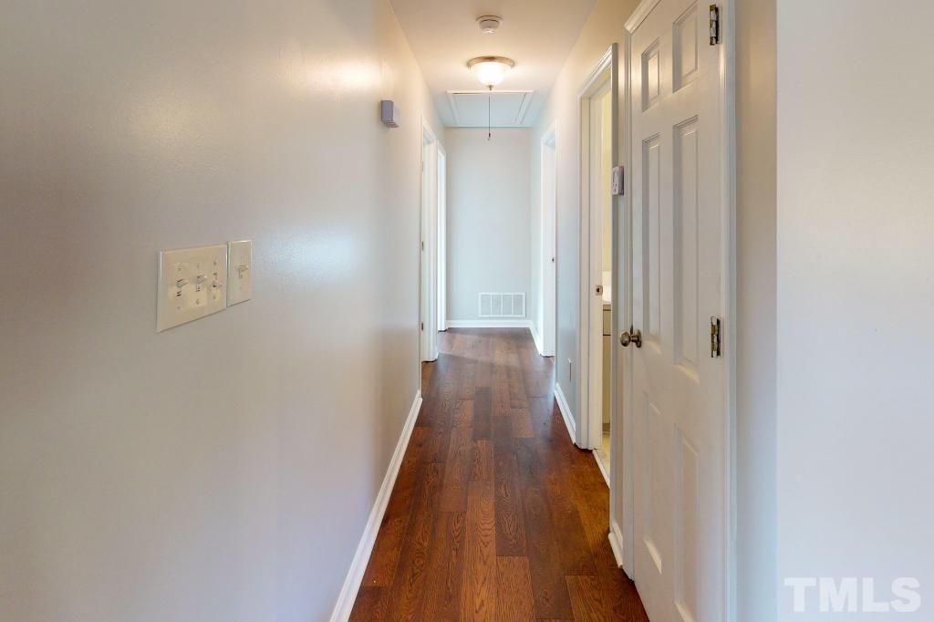 5321 Edgewood Road Raleigh, NC 27609 - Photo 24 of 28