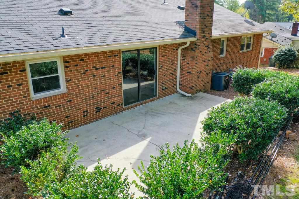 5321 Edgewood Road Raleigh, NC 27609 - Photo 7 of 28