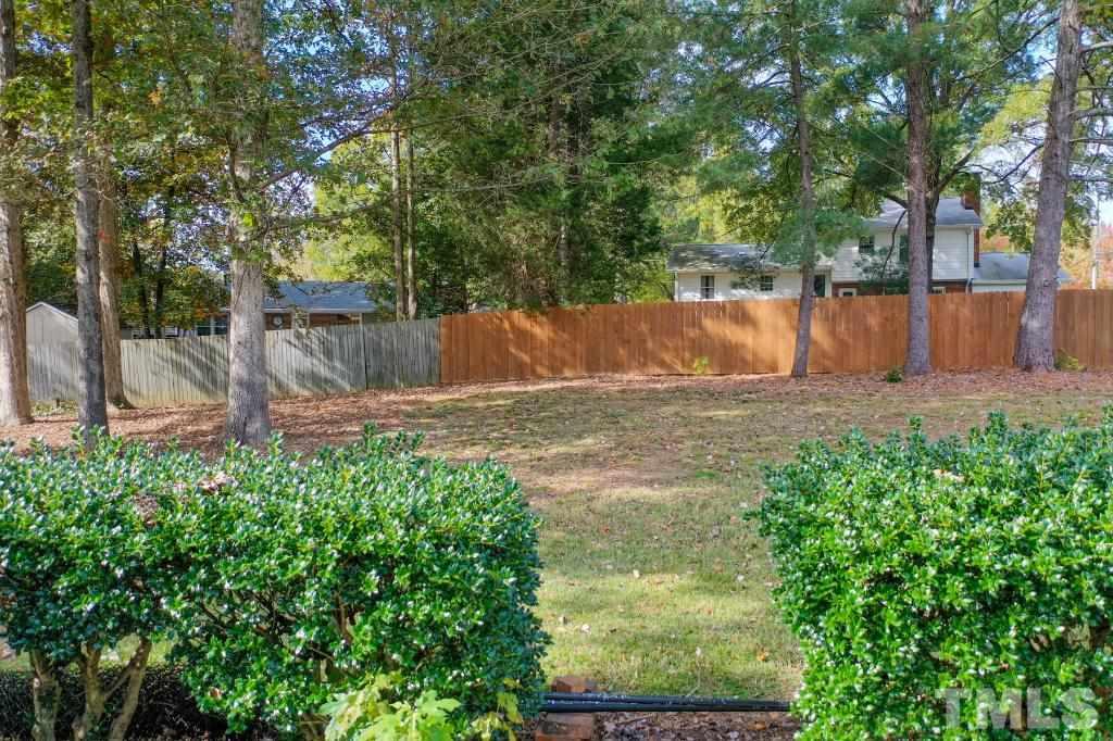 5321 Edgewood Road Raleigh, NC 27609 - Photo 8 of 28