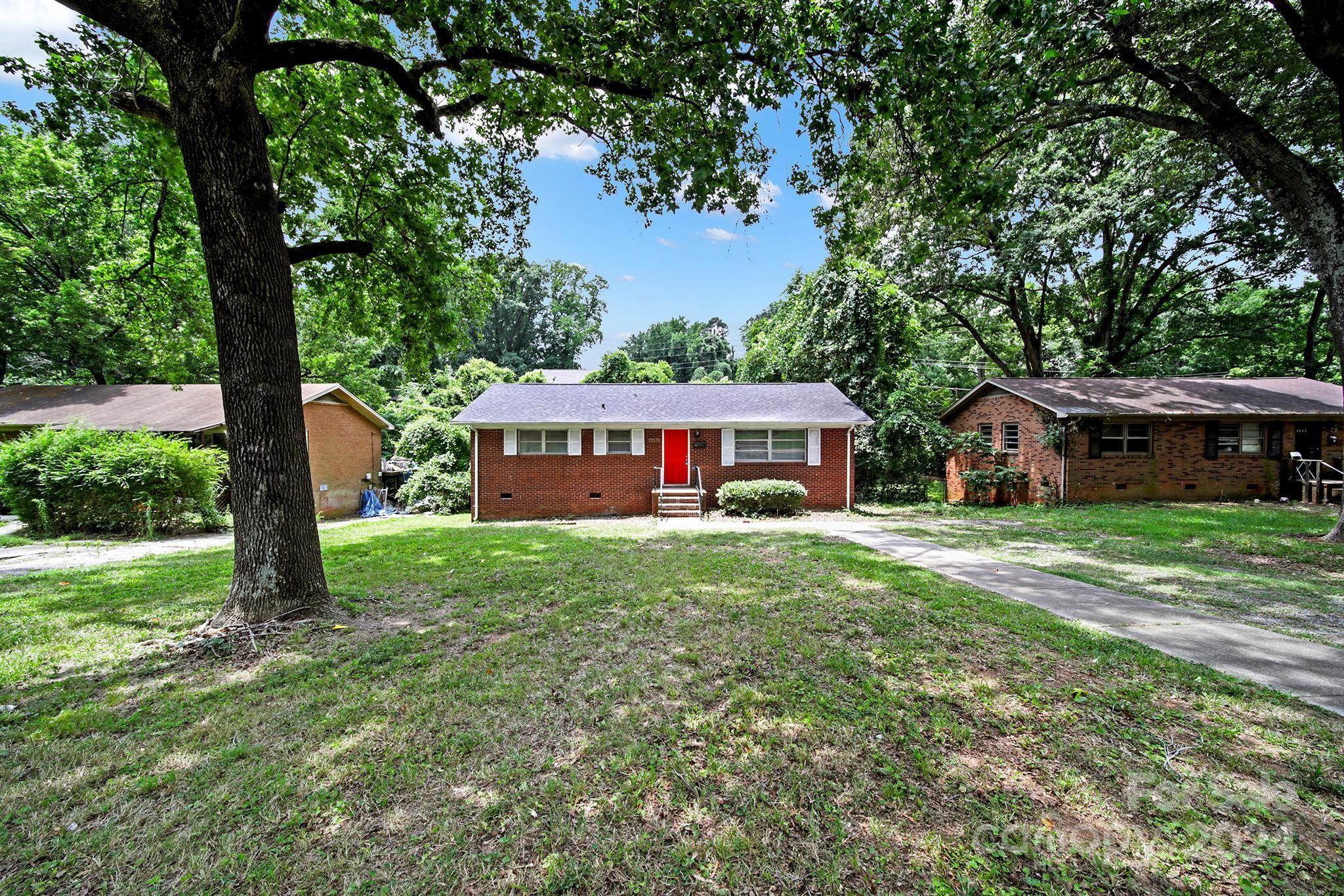 4808 Hidden Valley Road Charlotte, NC 28213 - Photo 1 of 31 Gallery Image 1