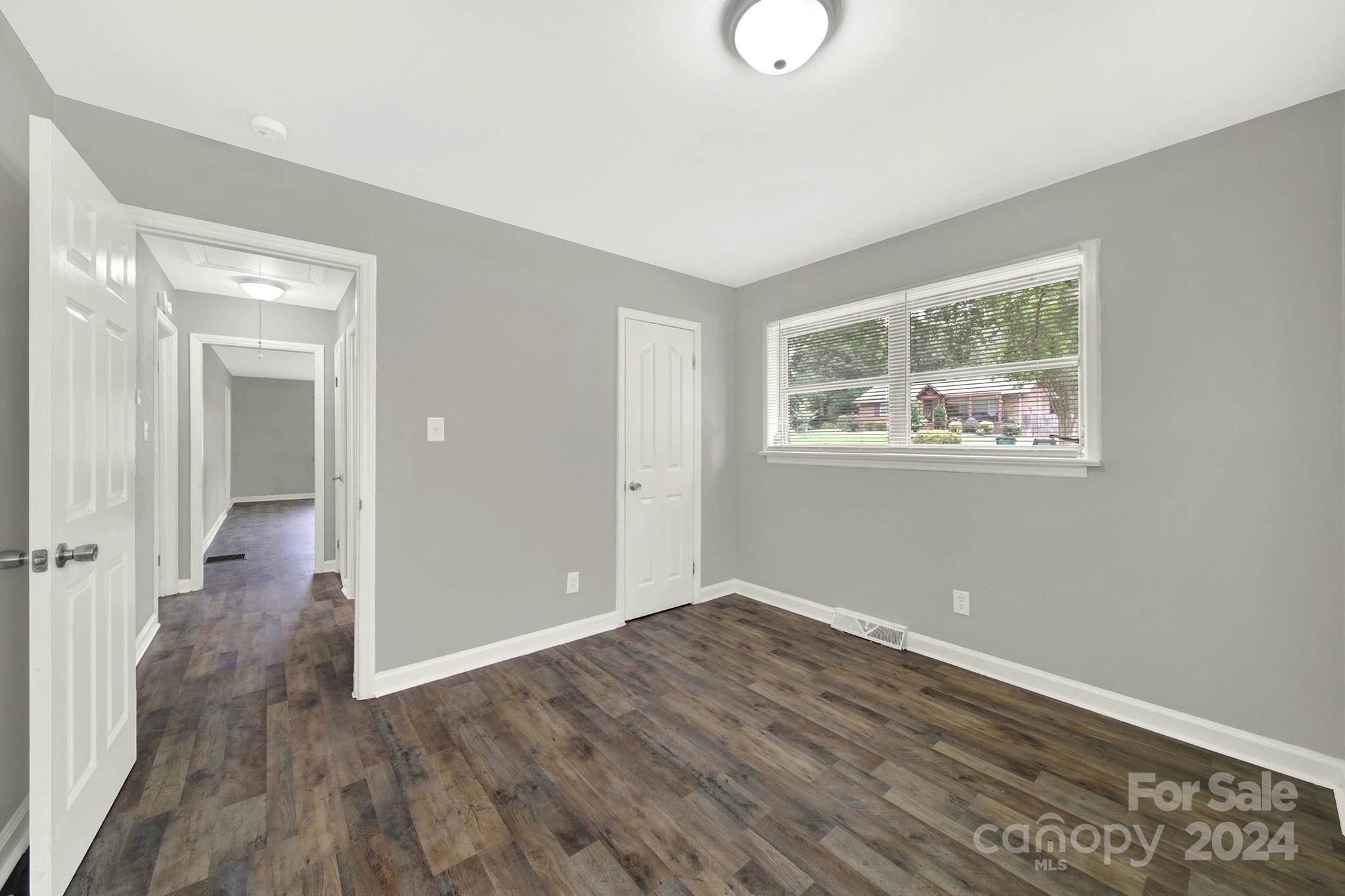 4808 Hidden Valley Road Charlotte, NC 28213 - Photo 15 of 31 Gallery Image 15