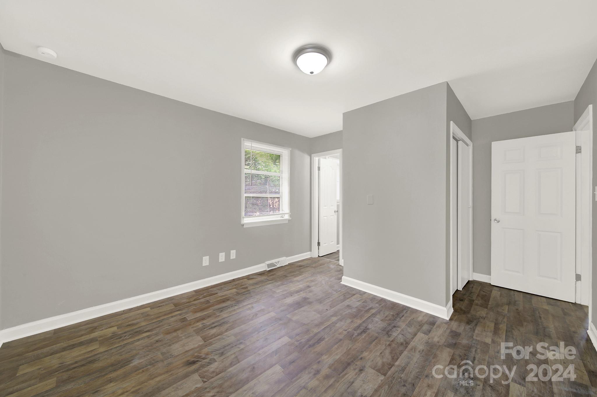 4808 Hidden Valley Road Charlotte, NC 28213 - Photo 17 of 31 Gallery Image 17