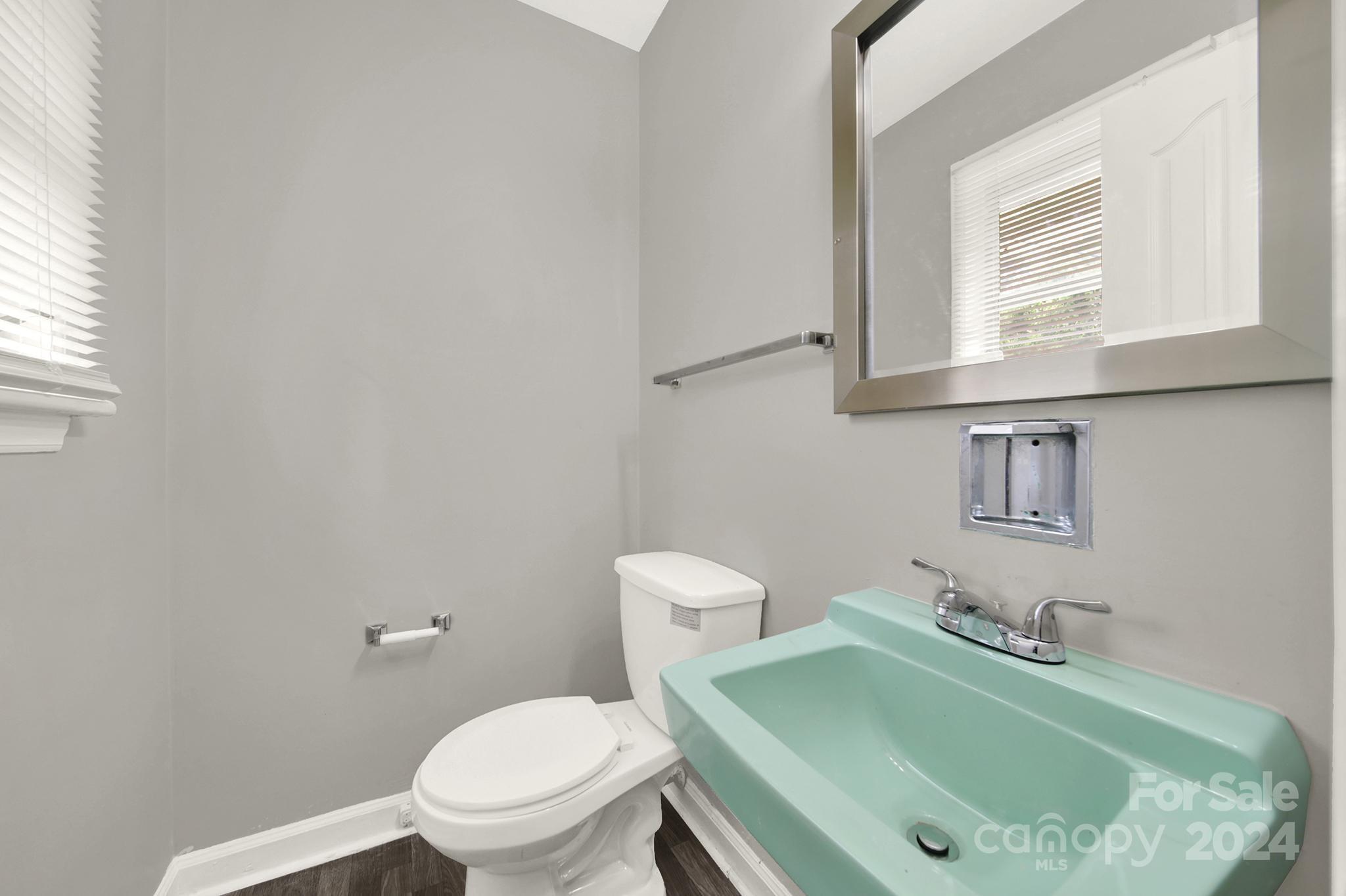 4808 Hidden Valley Road Charlotte, NC 28213 - Photo 19 of 31 Gallery Image 19