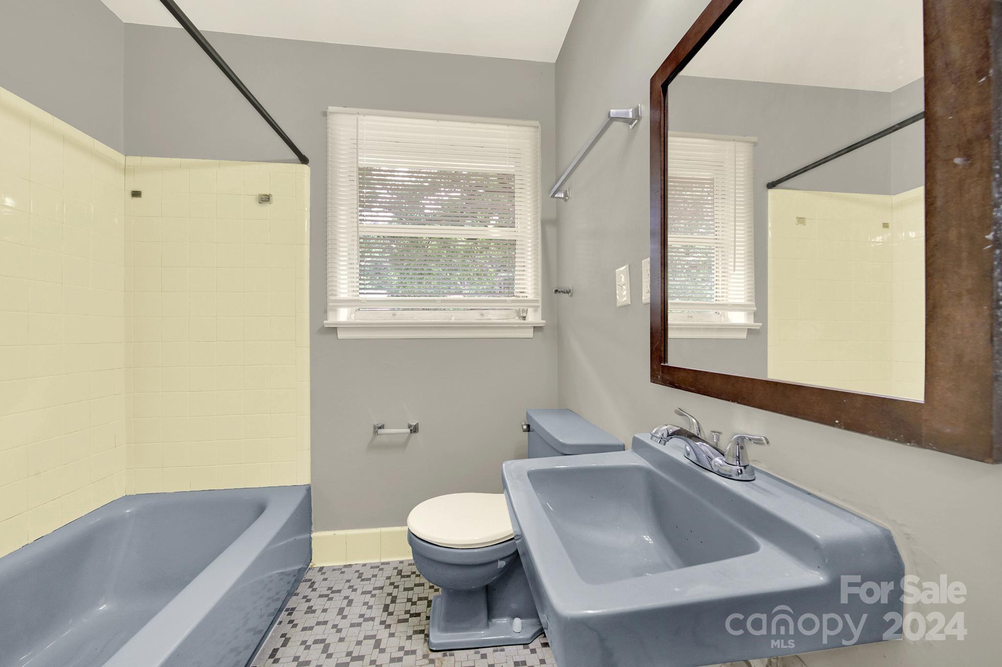 4808 Hidden Valley Road Charlotte, NC 28213 - Photo 20 of 31 Gallery Image 20