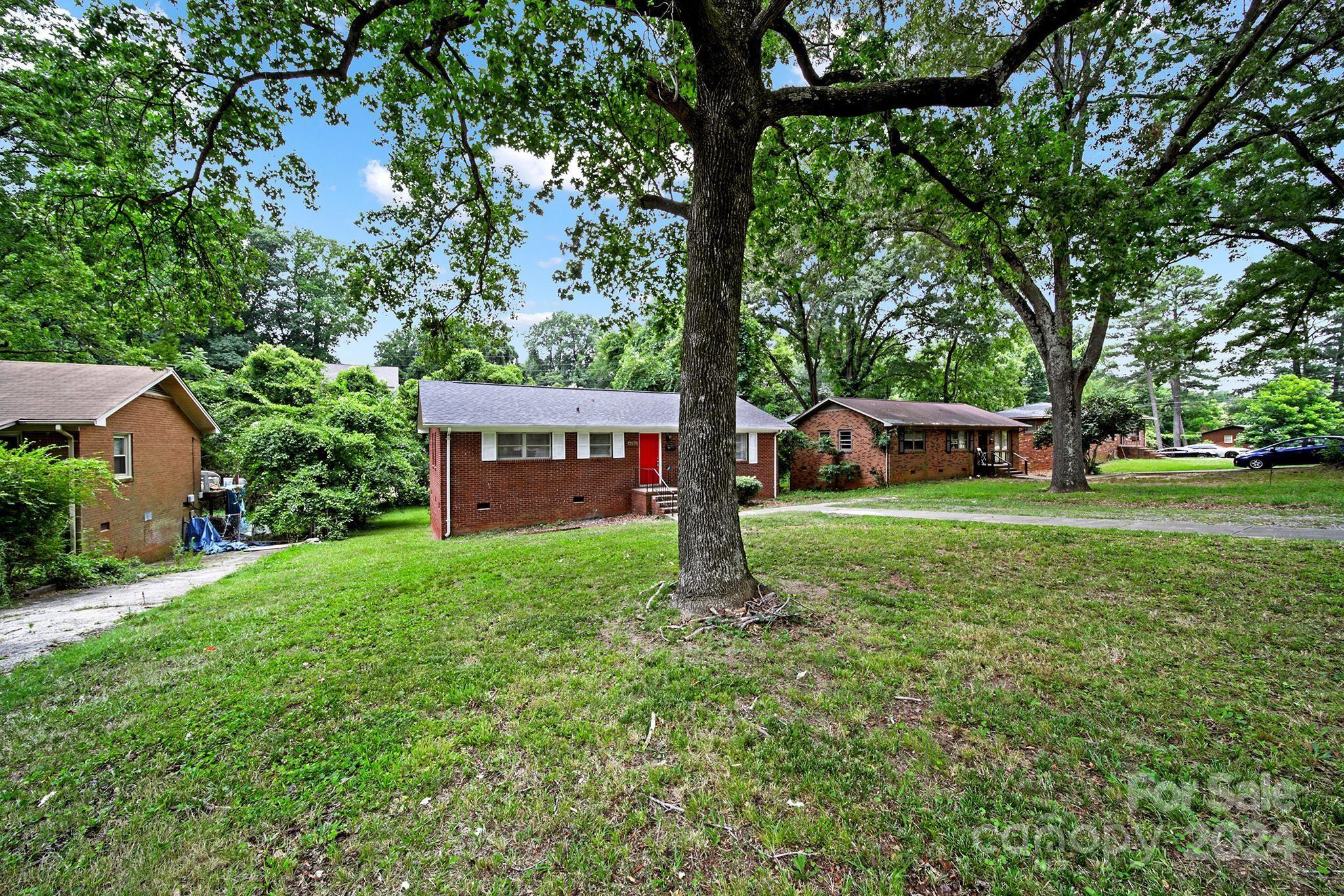 4808 Hidden Valley Road Charlotte, NC 28213 - Photo 26 of 31 Gallery Image 26