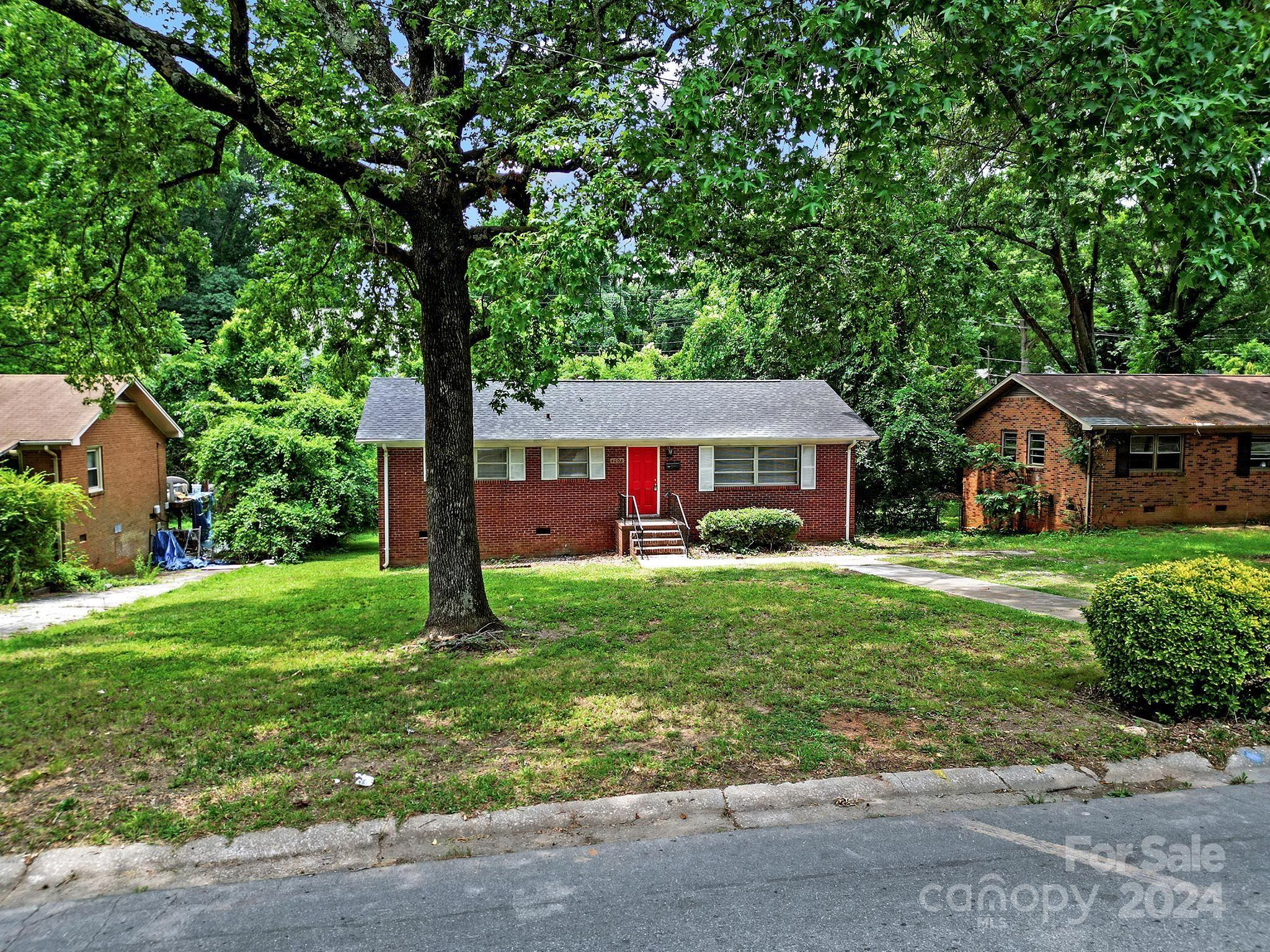 4808 Hidden Valley Road Charlotte, NC 28213 - Photo 30 of 31 Gallery Image 30