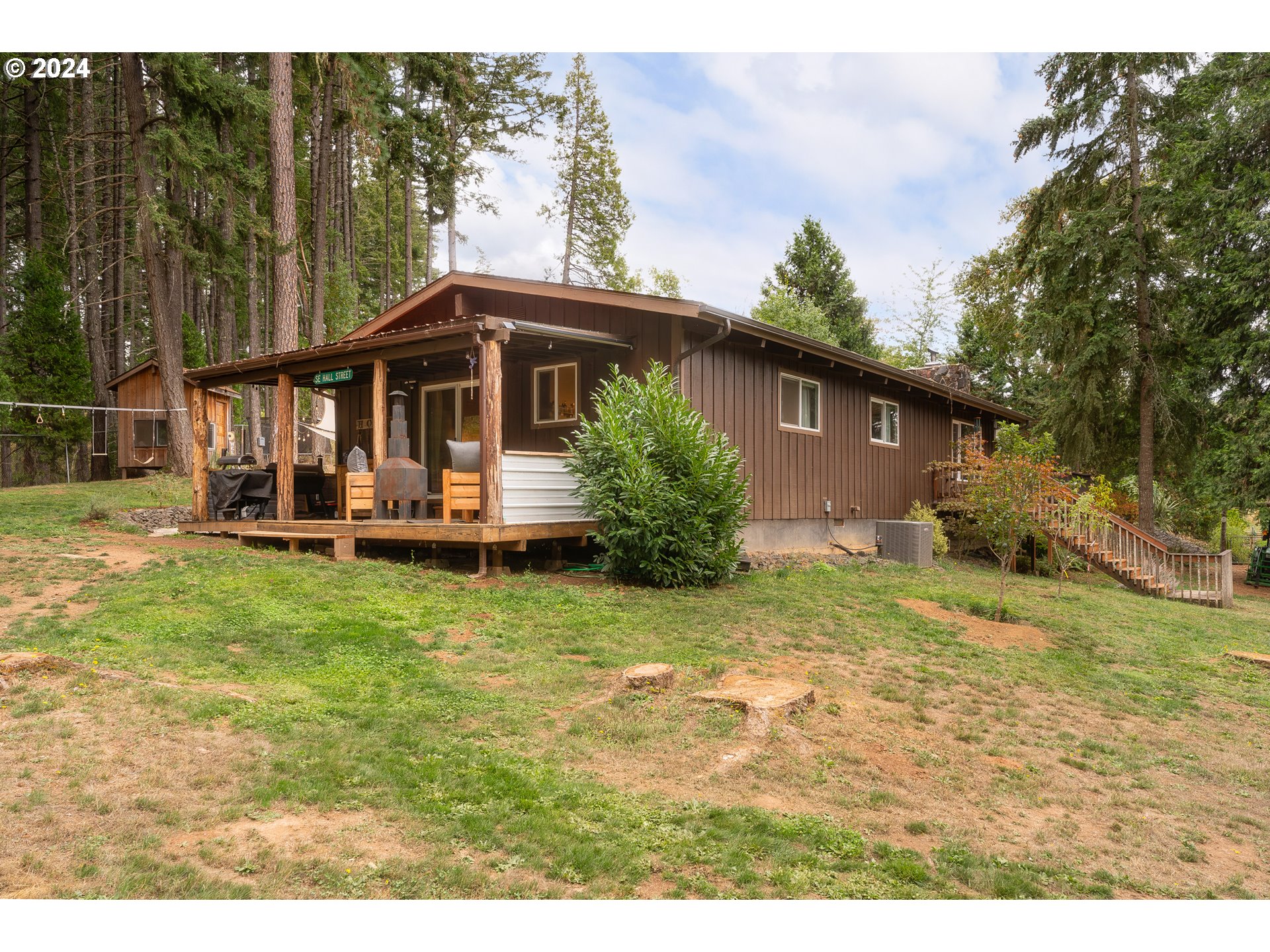 1335 Colonial Road Roseburg, OR 97471 - Photo 24 of 46 Gallery Image 24