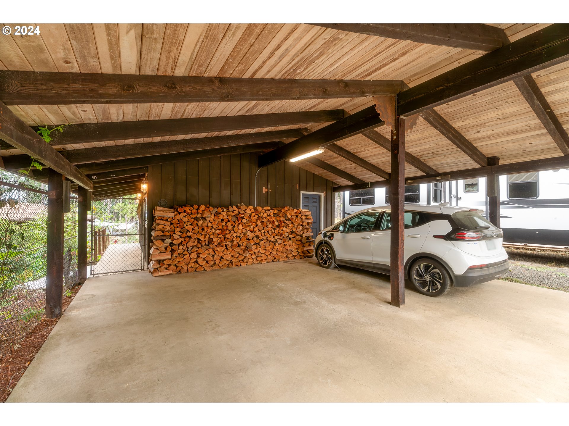 1335 Colonial Road Roseburg, OR 97471 - Photo 34 of 46 Gallery Image 34