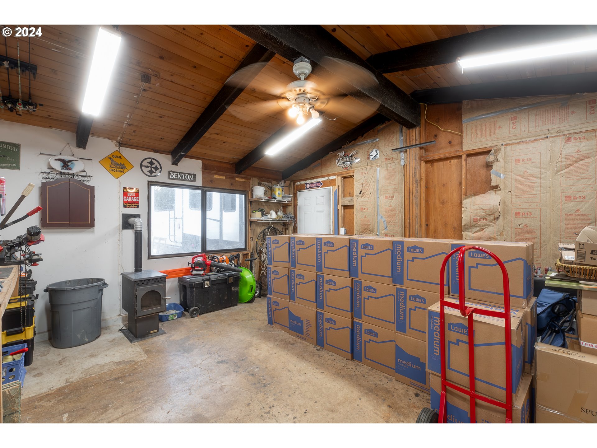 1335 Colonial Road Roseburg, OR 97471 - Photo 35 of 46 Gallery Image 35