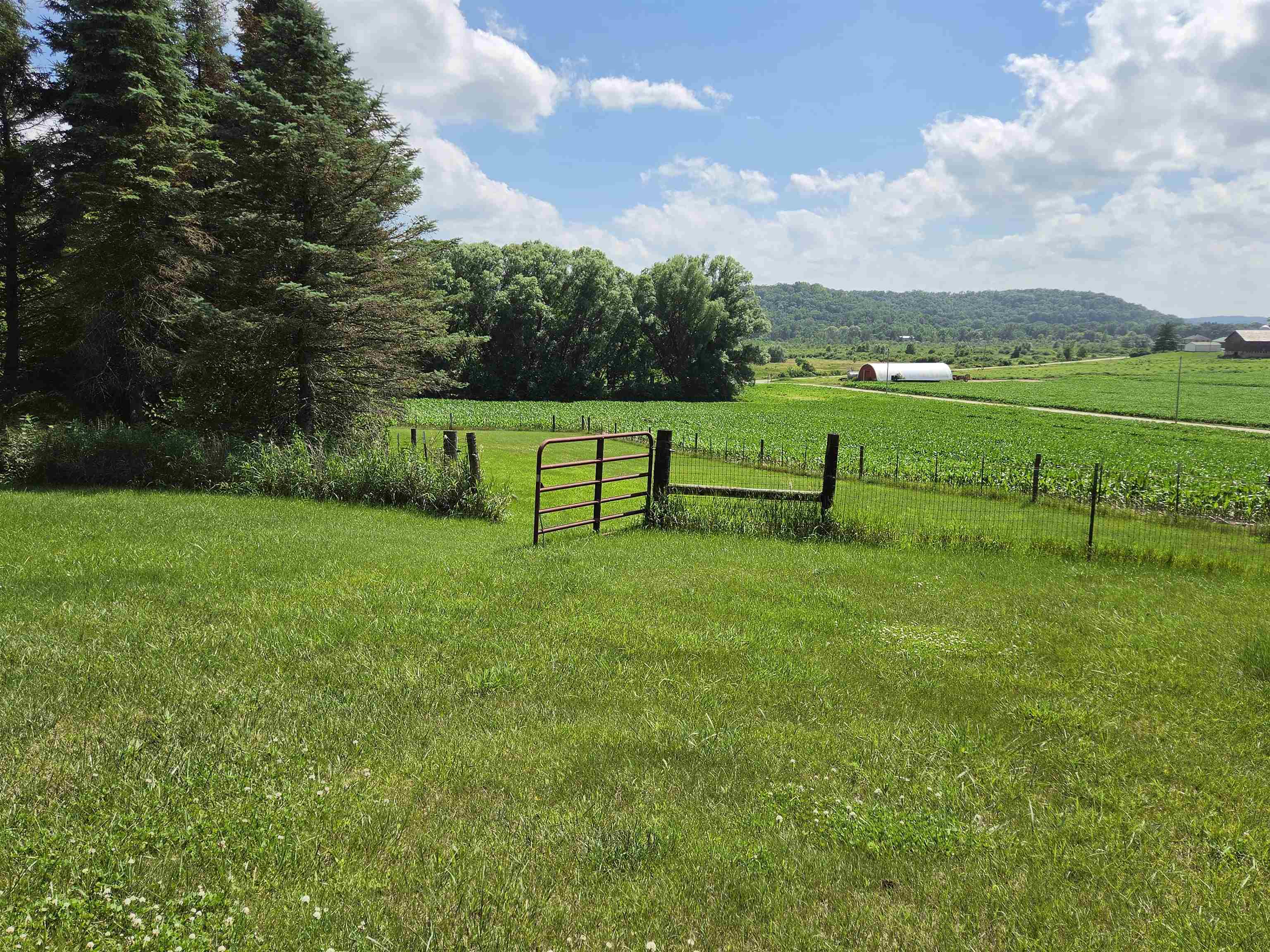 6460 Cooke Road Mazomanie, WI 53560 - Photo 5 of 43
