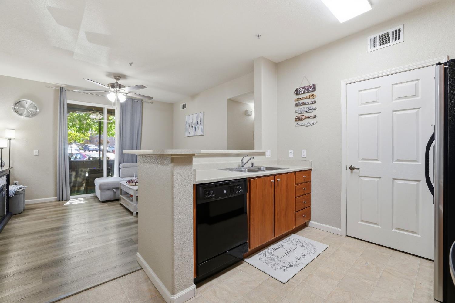 1191 Whitney Ranch Parkway, Unit PW814 Rocklin, CA 95765 - Photo 7 of 19 Gallery Image 7