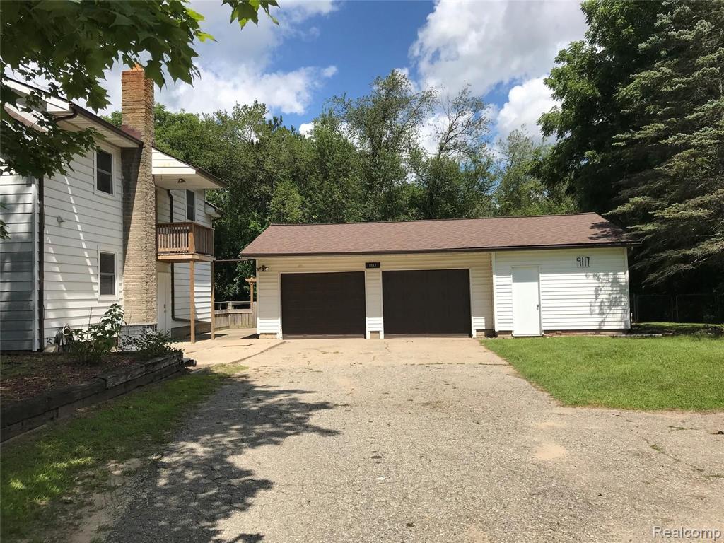 9117 Bennett Lake Road Fenton, MI 48430 - Photo 17 of 29