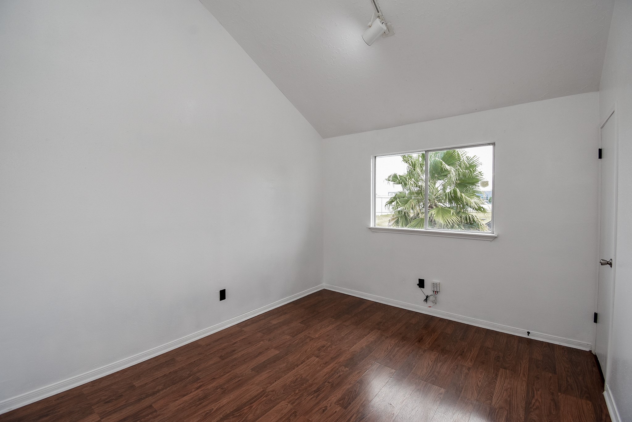 8715 Vinkins Road Houston, TX 77071 - Photo 35 of 48