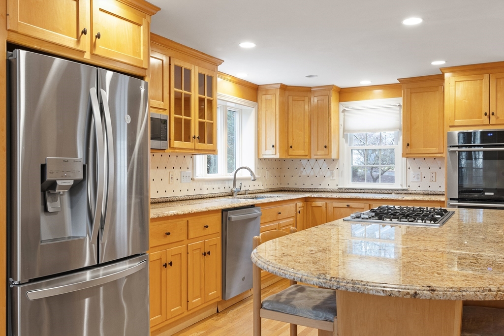 70 Russett Hill Road Sherborn, MA 01770 - Photo 12 of 36 Gallery Image 12