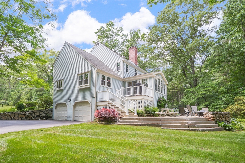 70 Russett Hill Road Sherborn, MA 01770 - Photo 3 of 36 Gallery Image 3