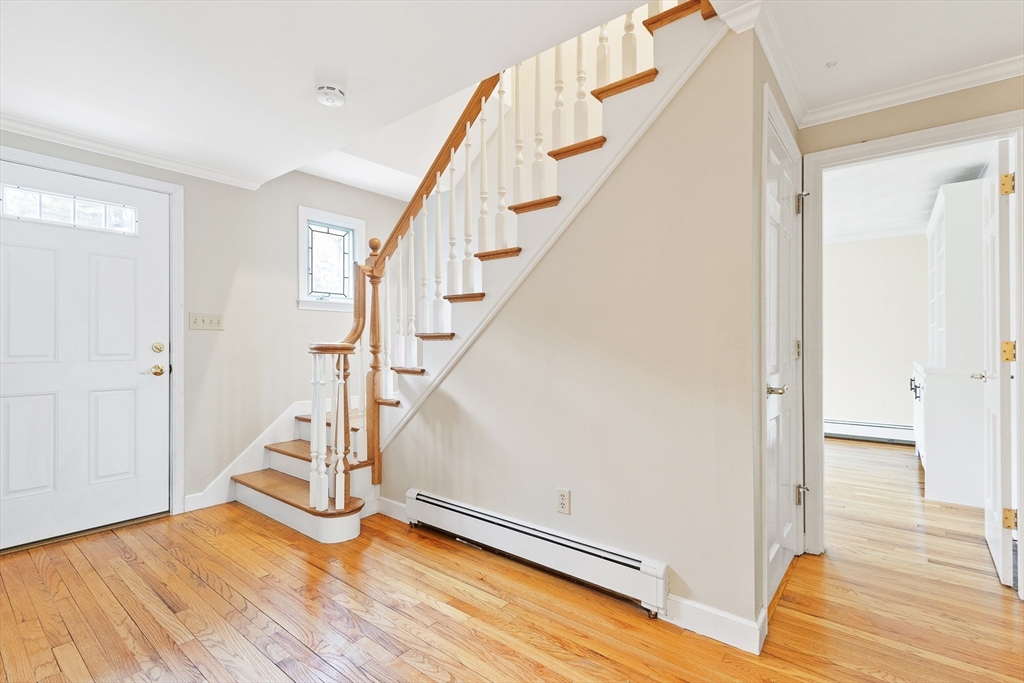 70 Russett Hill Road Sherborn, MA 01770 - Photo 5 of 36 Gallery Image 5