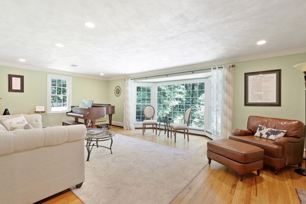 70 Russett Hill Road Sherborn, MA 01770 - Photo 6 of 36 Gallery Image 6