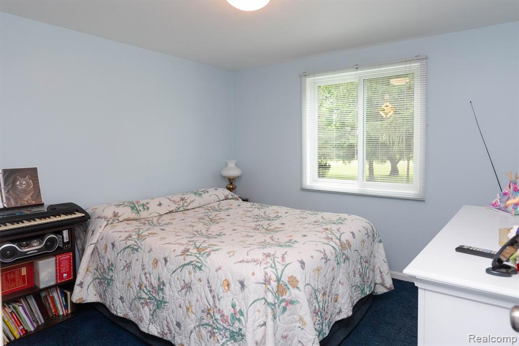 9026 Woodside Road Northville, MI 48167 - Photo 29 of 56